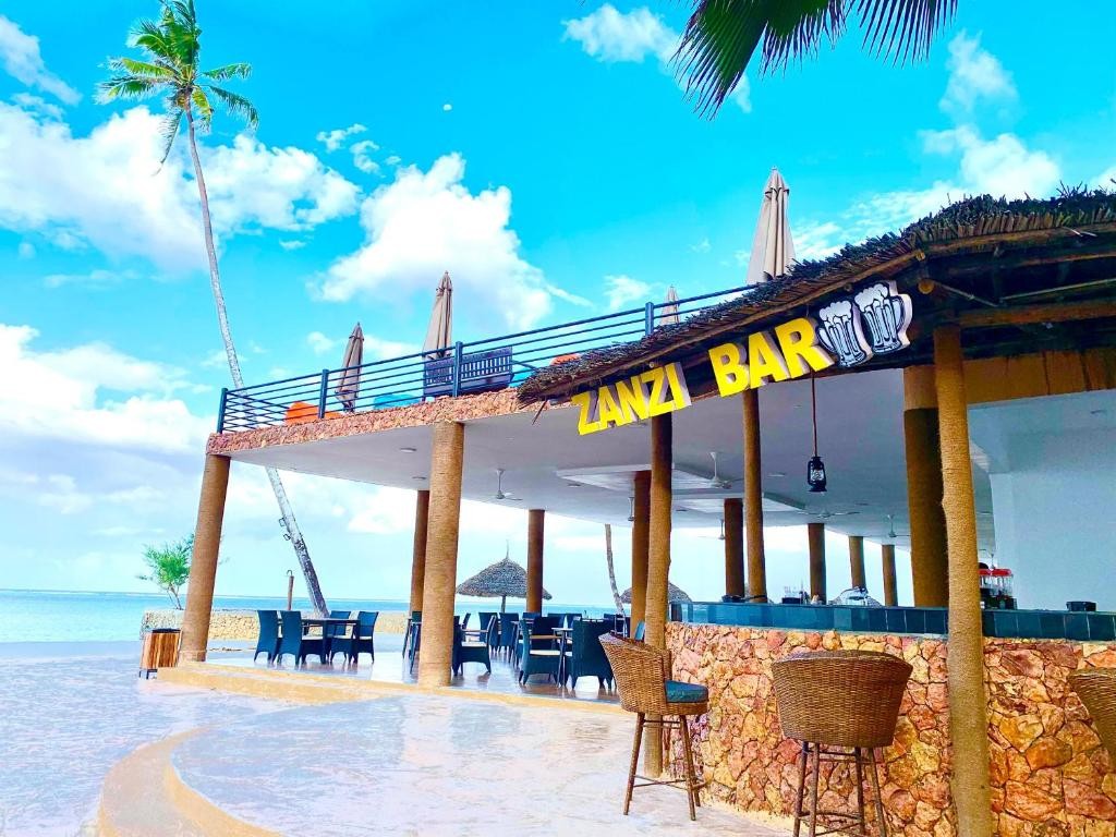 ROYAL MANDARIN HOTEL AND RESORT