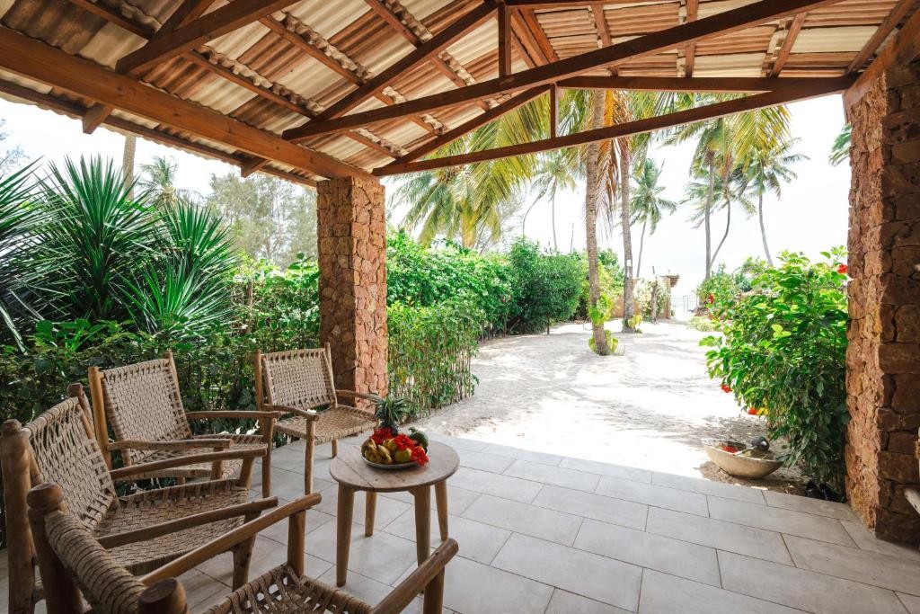 MVUVI BOUTIQUE RESORT