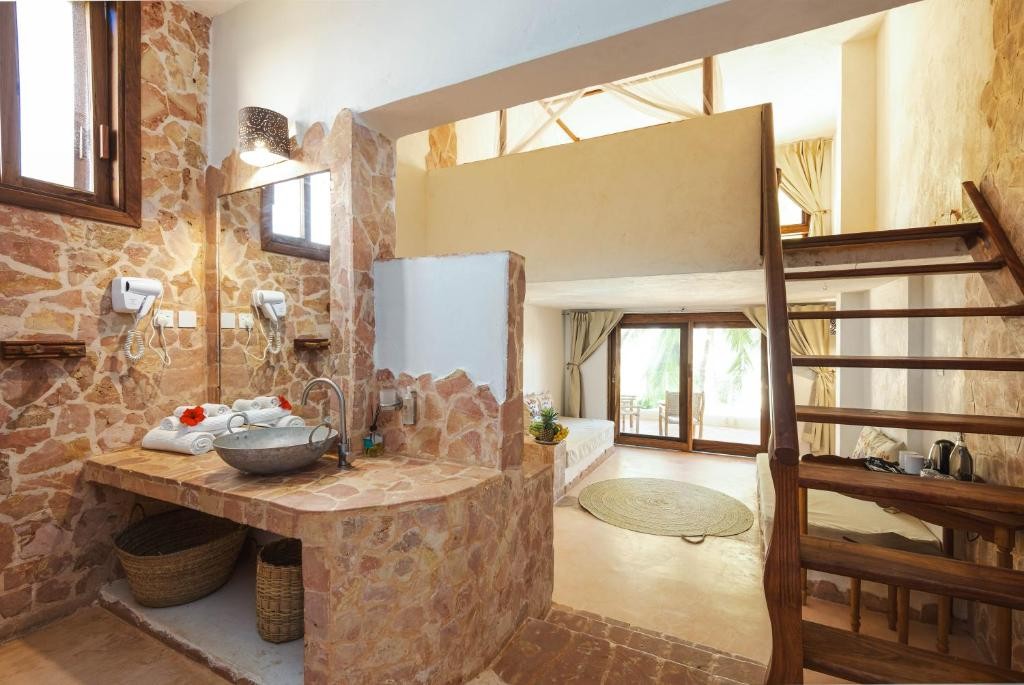 MVUVI BOUTIQUE RESORT