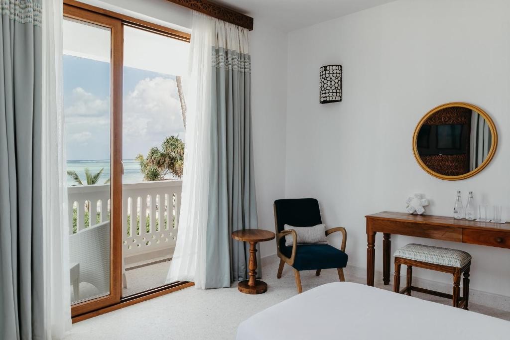 LUX MARIJANI ZANZIBAR