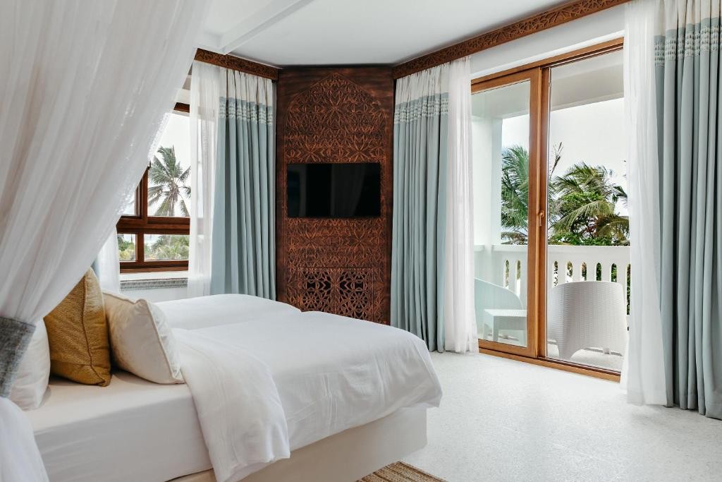 LUX MARIJANI ZANZIBAR