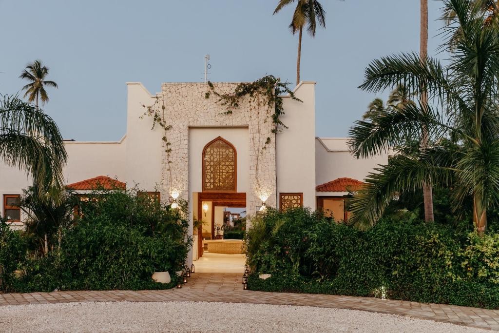 LUX MARIJANI ZANZIBAR