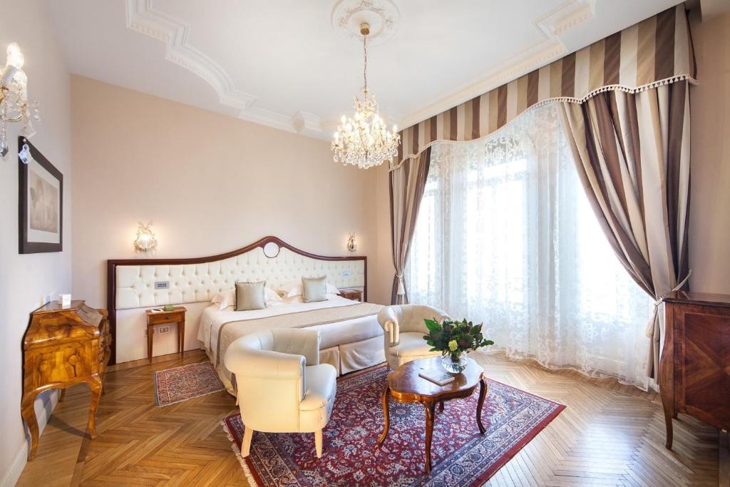 GRAND HOTEL RIMINI