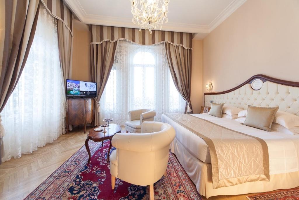 GRAND HOTEL RIMINI