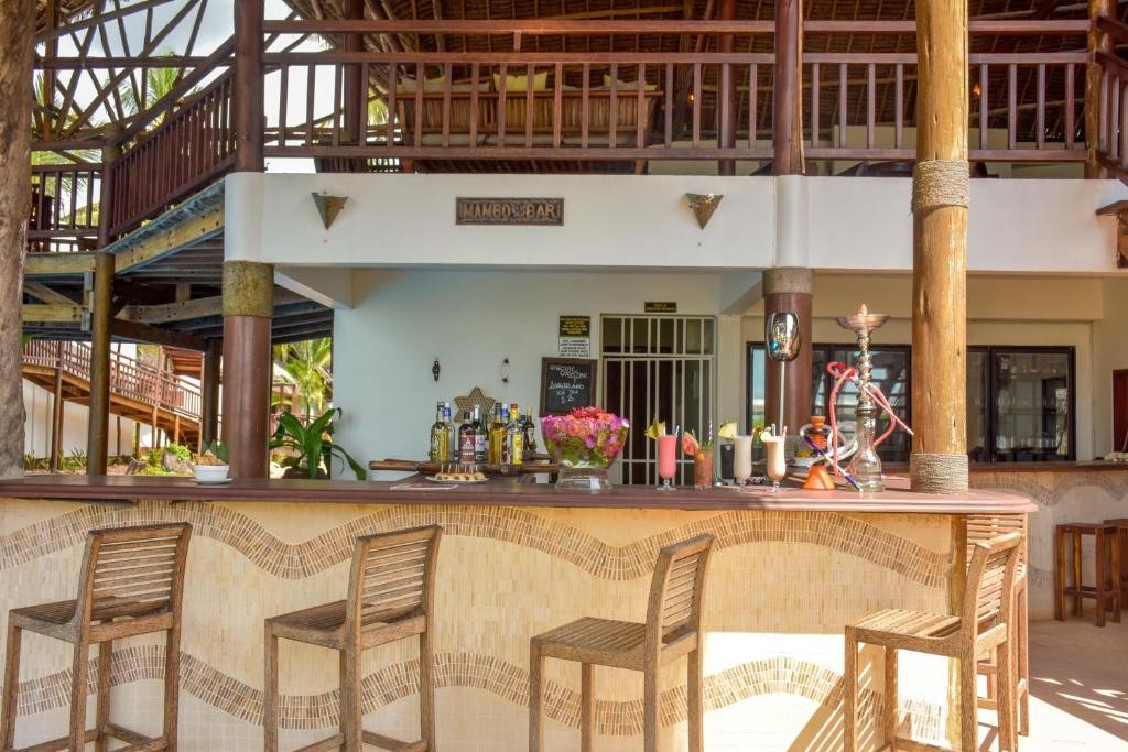 KENA BEACH HOTEL