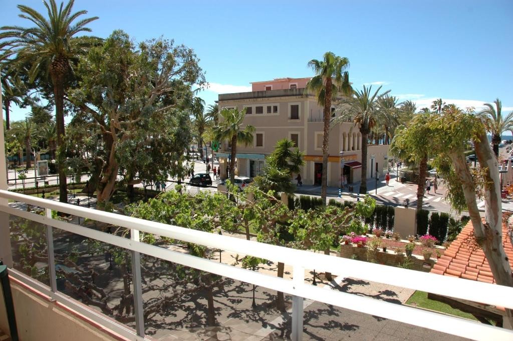 Planas Hotel
