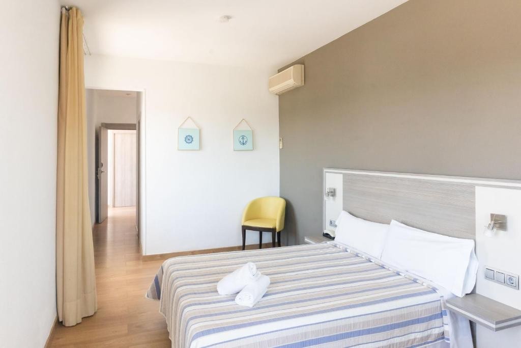 Planas Hotel