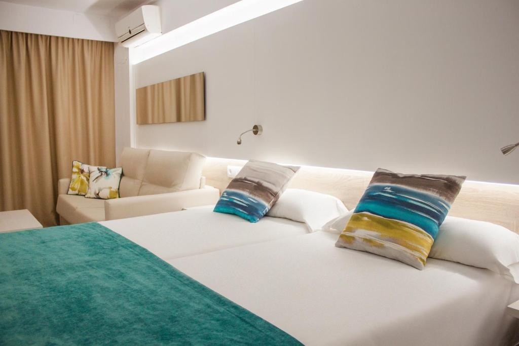 Globales Panama (Adults Only from 16 y.o.)