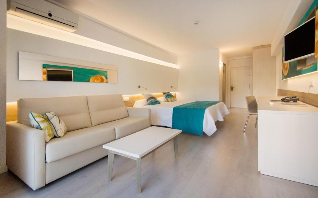 Globales Panama (Adults Only from 16 y.o.)