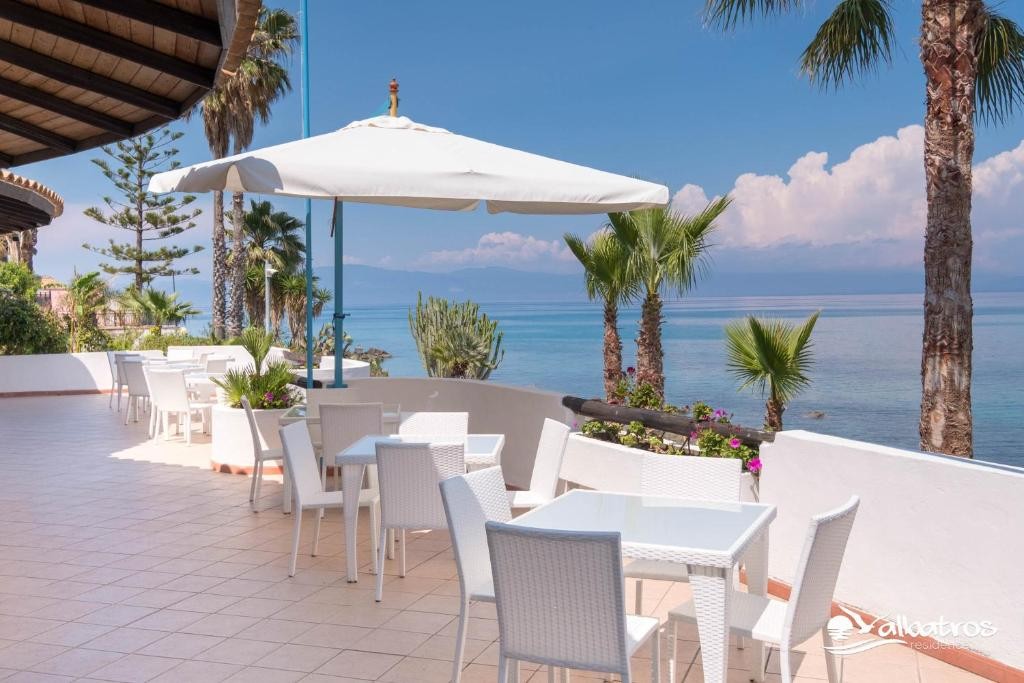 ALBATROS RESIDENCE - BRIATICO