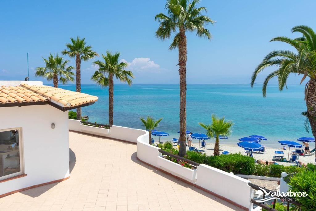 ALBATROS RESIDENCE - BRIATICO