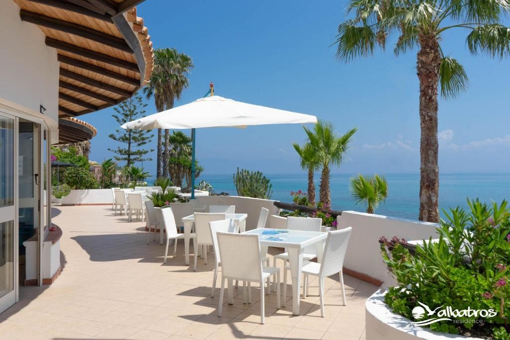 ALBATROS RESIDENCE - BRIATICO