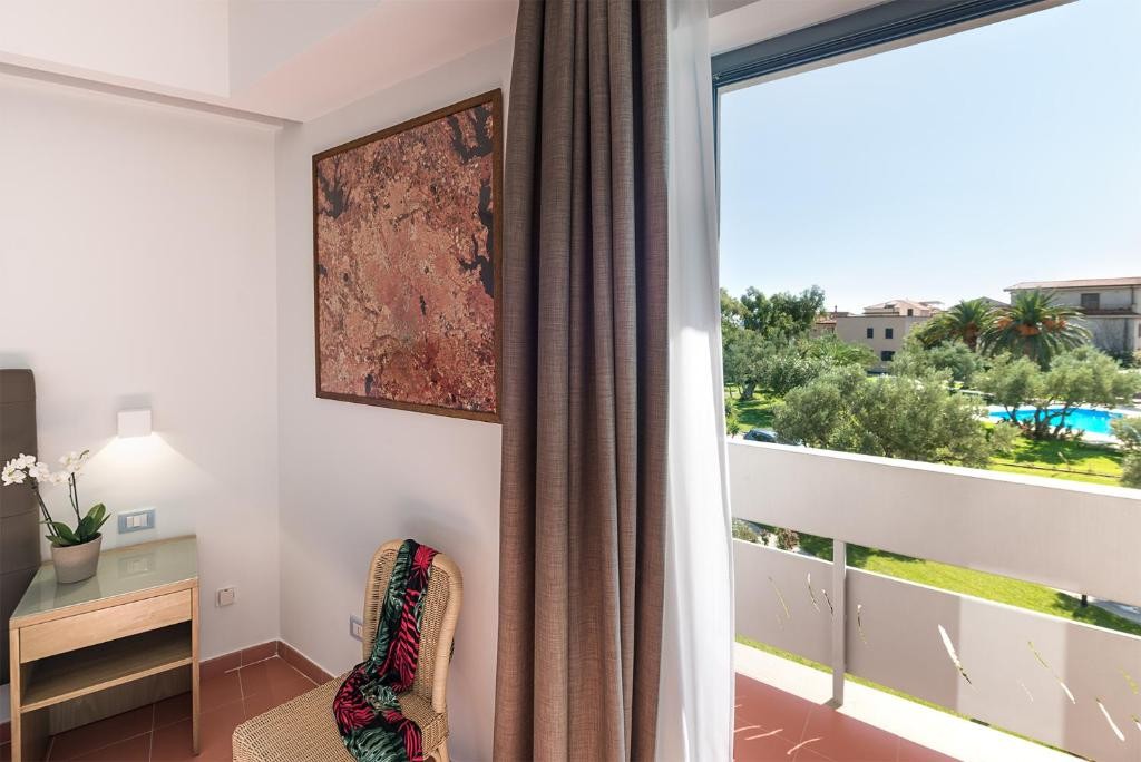 RADA SIRI HOTEL
