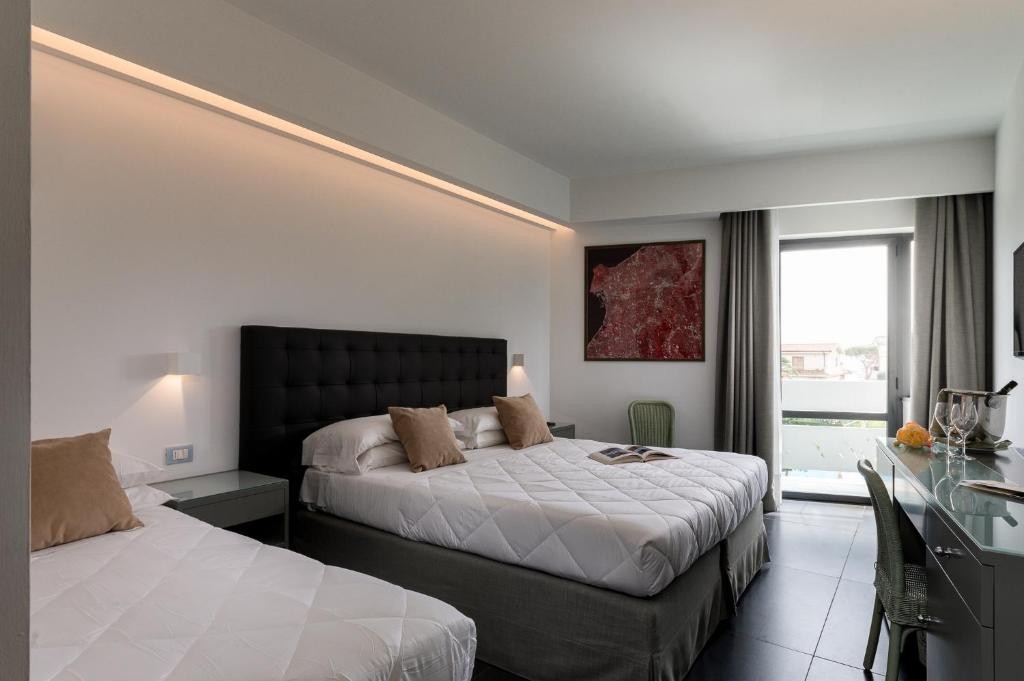 RADA SIRI HOTEL