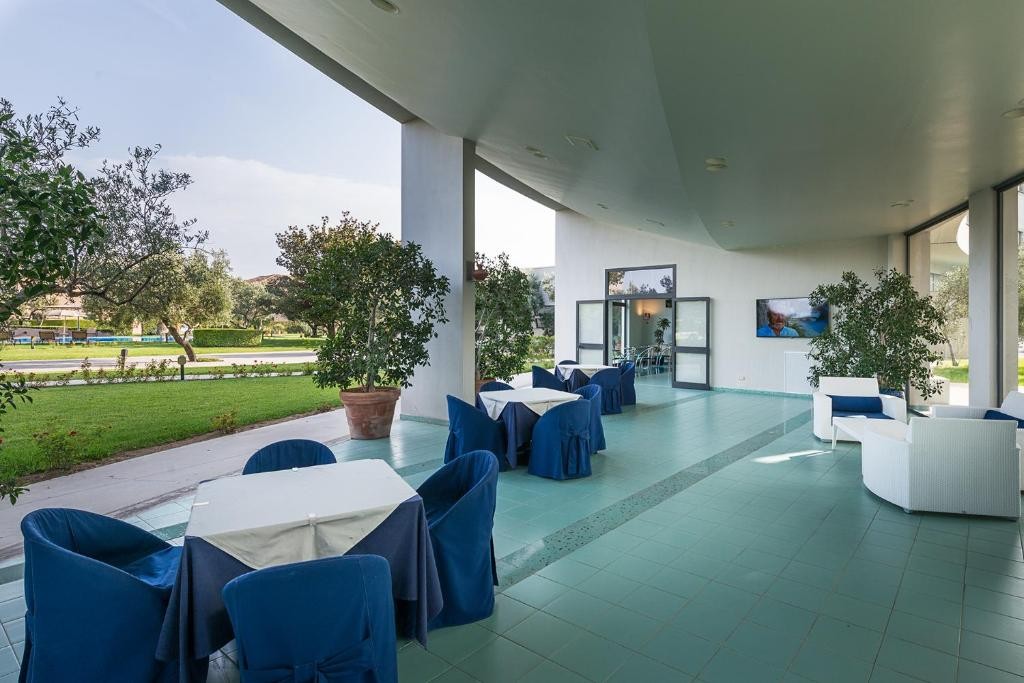 RADA SIRI HOTEL
