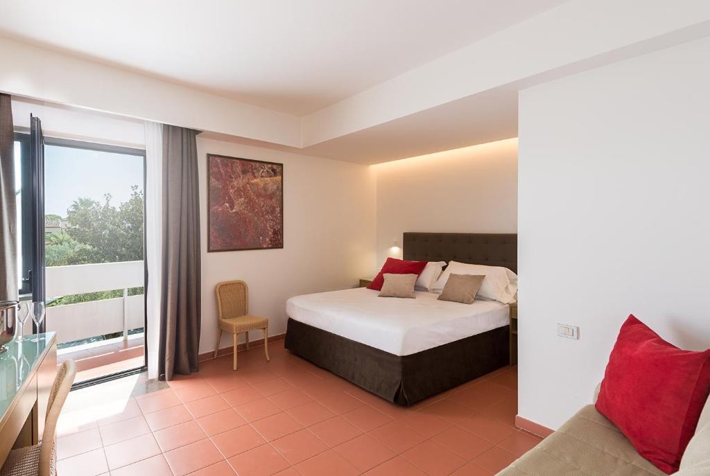 RADA SIRI HOTEL