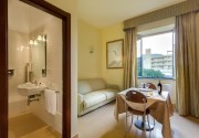 RADA SIRI HOTEL