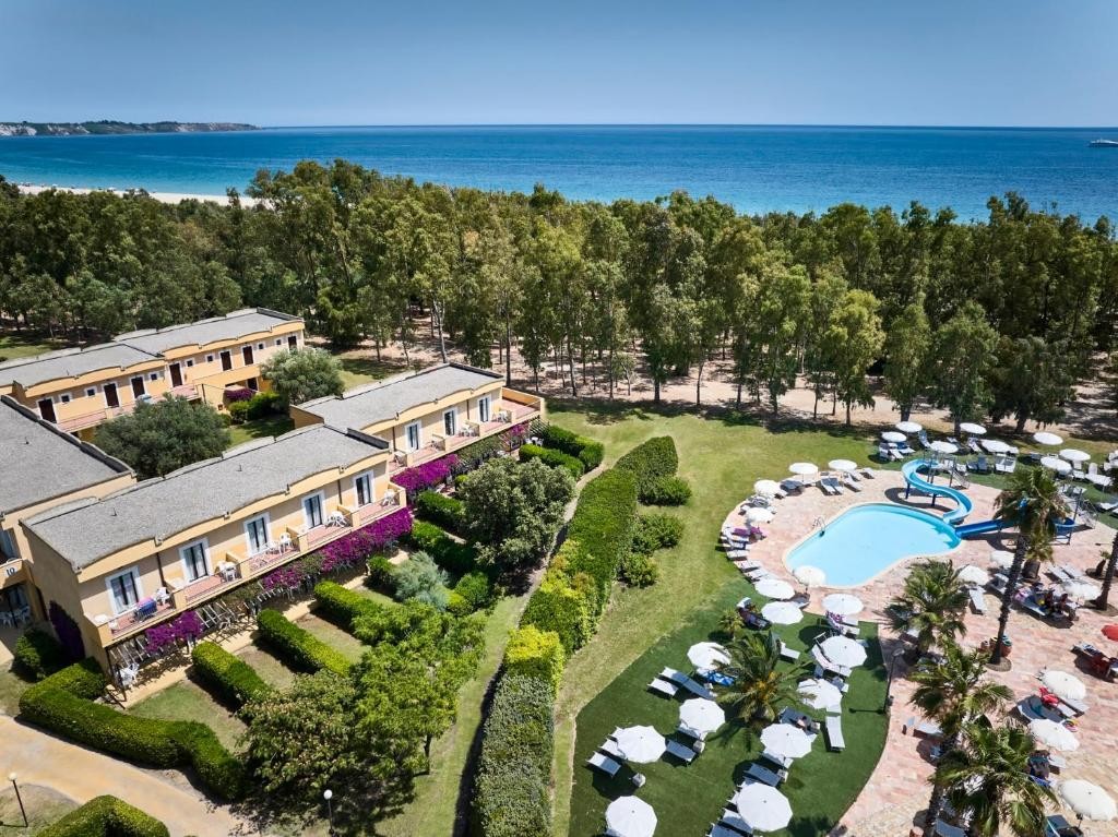SERENE RESORT- CUTRO