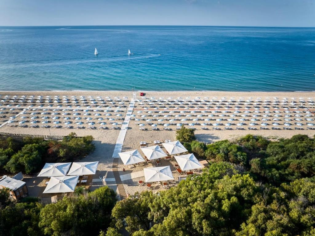SERENE RESORT- CUTRO