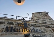 MEMORIES CAVE HOUSE