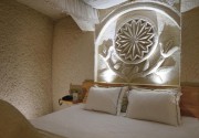 MEMORIES CAVE HOUSE