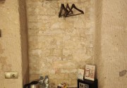 MEMORIES CAVE HOUSE