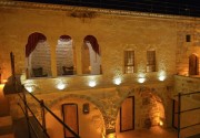 MEMORIES CAVE HOUSE