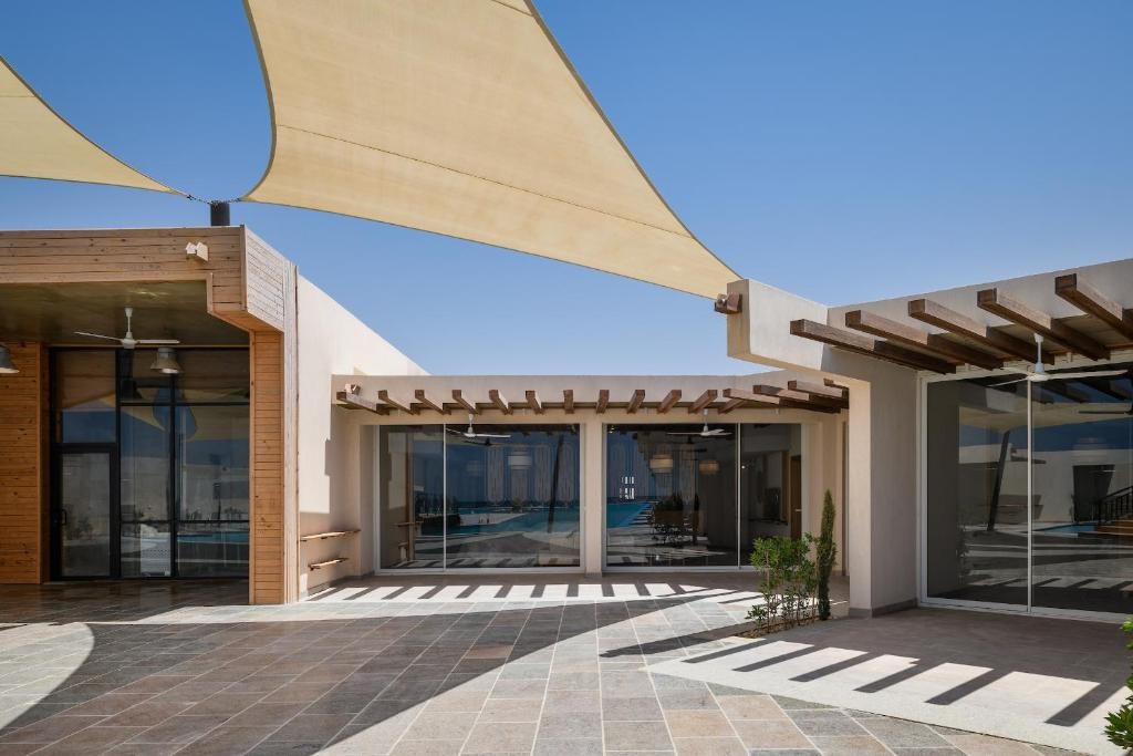 Azur White Resort
