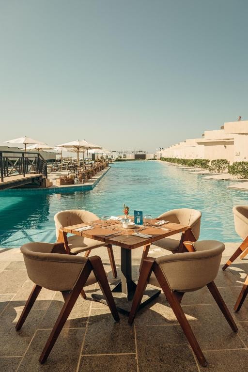 Azur White Resort
