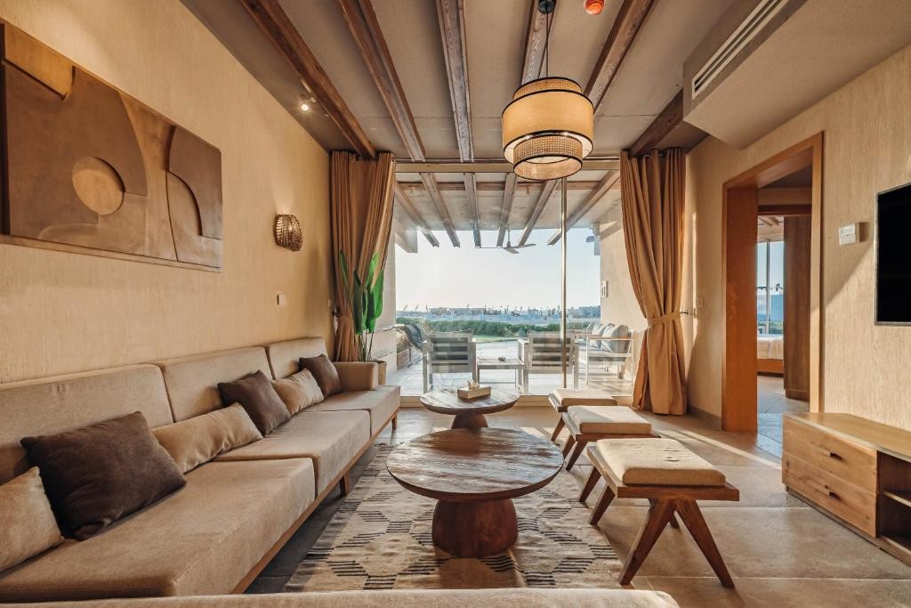 Azur White Resort