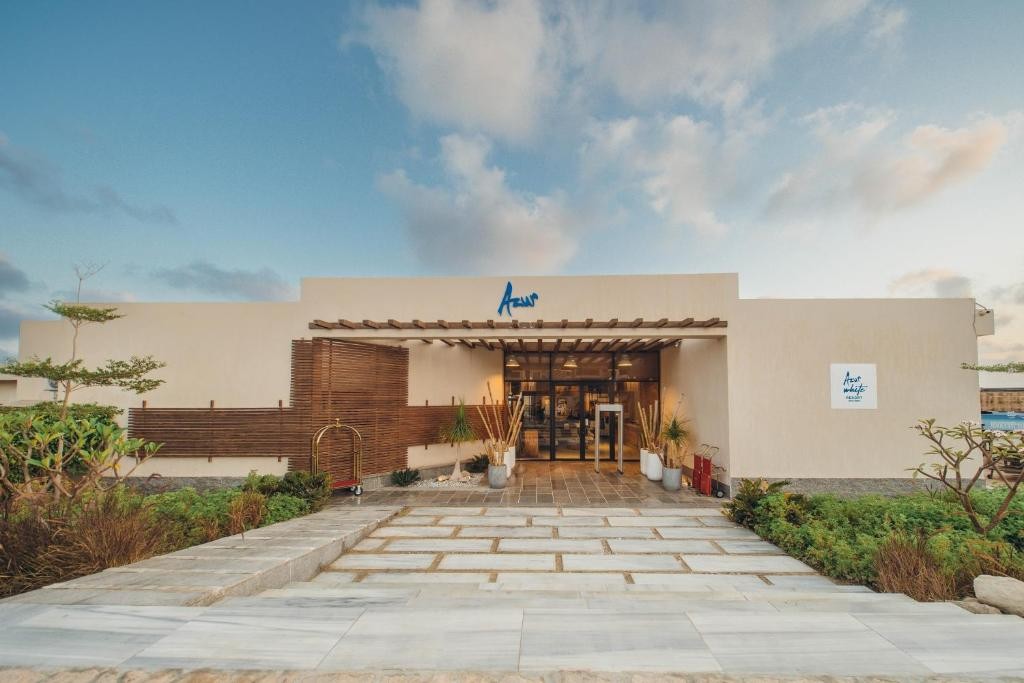 Azur White Resort
