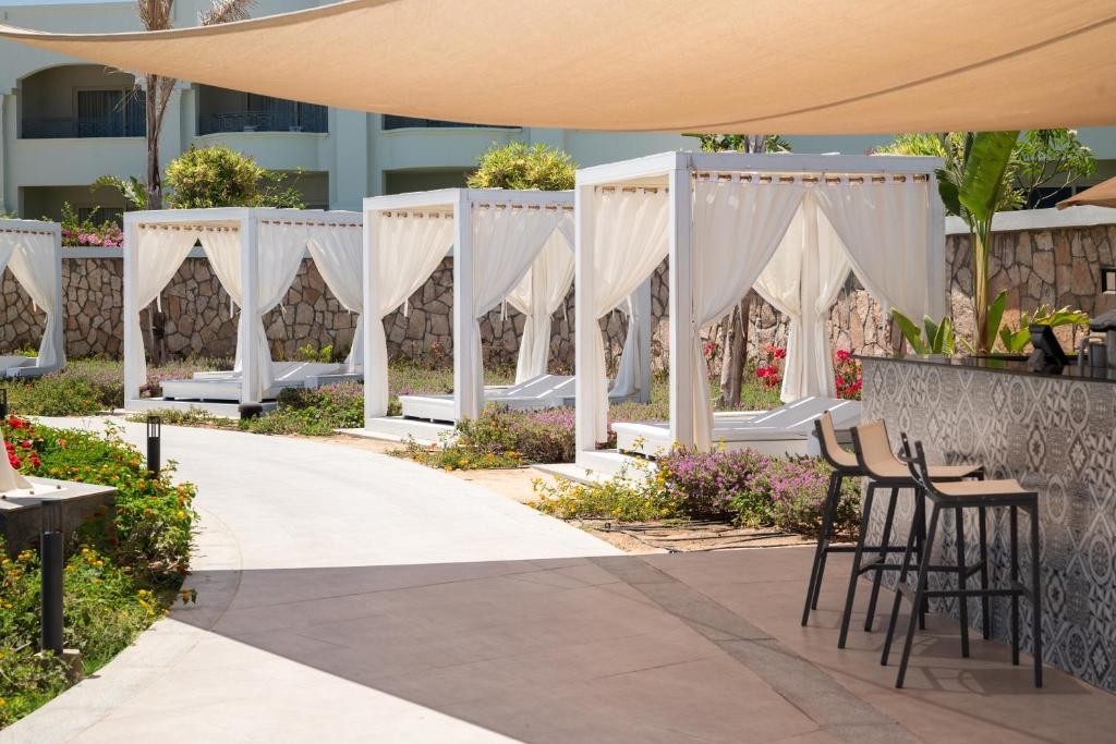 Cleopatra Luxury Resort – North Coast