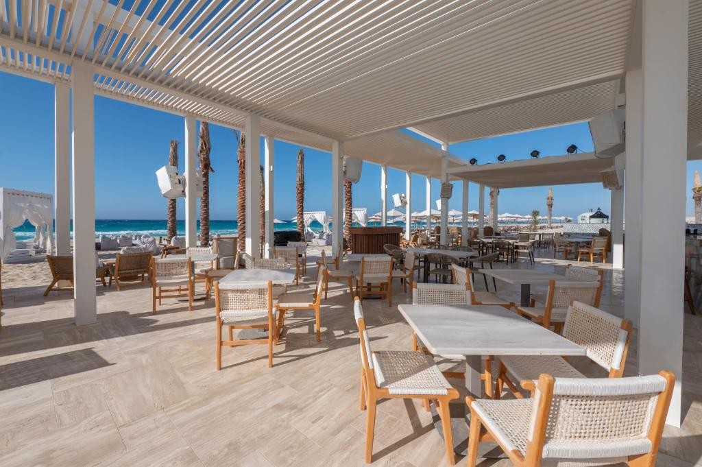 Cleopatra Luxury Resort – North Coast