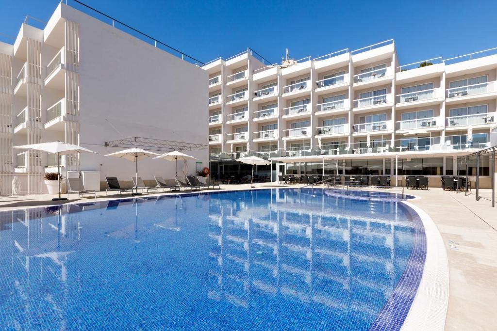Paguera Beach Aparthotel