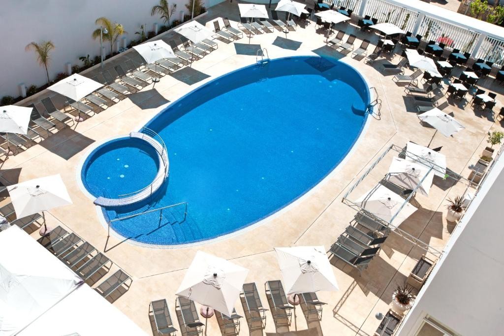 Paguera Beach Aparthotel