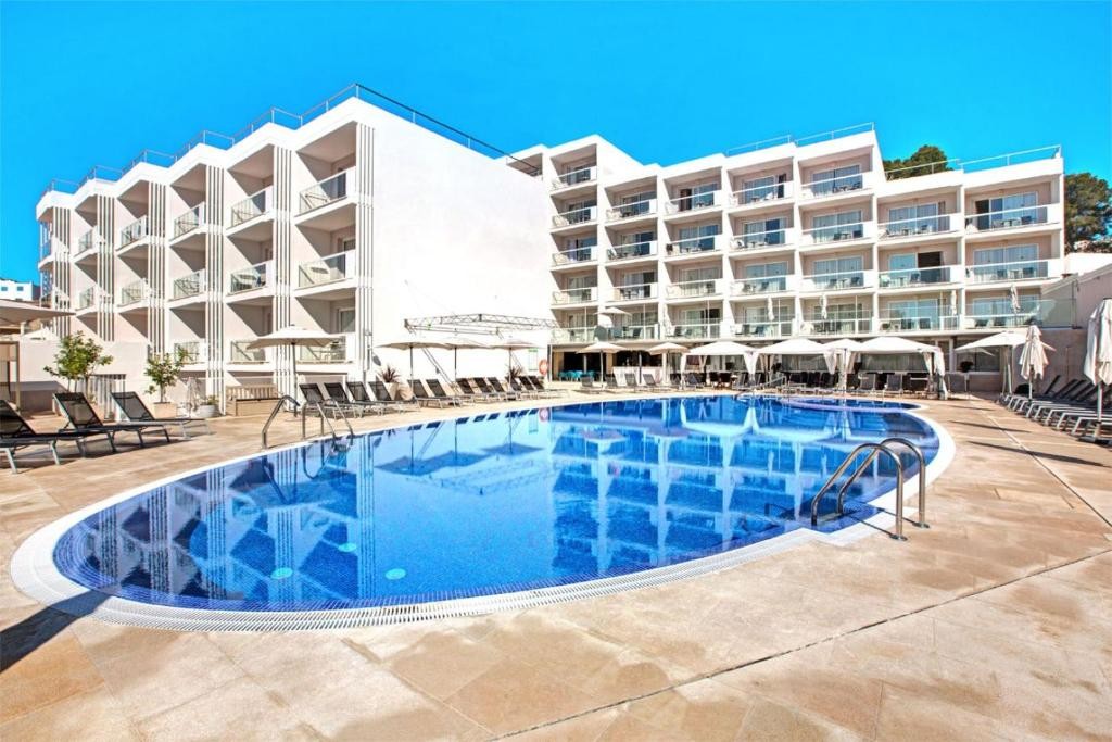 Paguera Beach Aparthotel