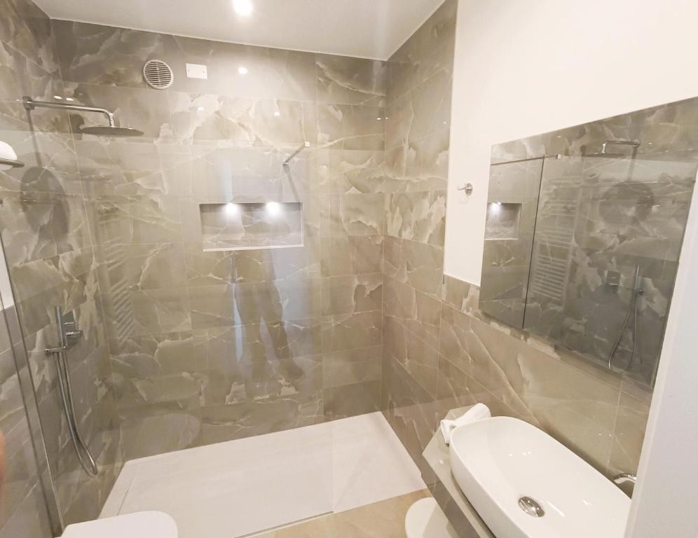 HOTEL BIANCAMANO - RIMINI