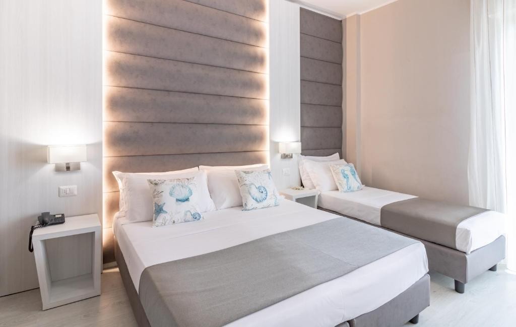 HOTEL BIANCAMANO - RIMINI