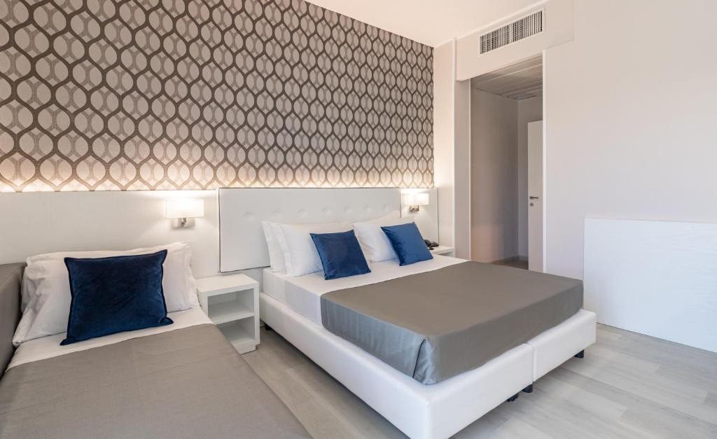 HOTEL BIANCAMANO - RIMINI