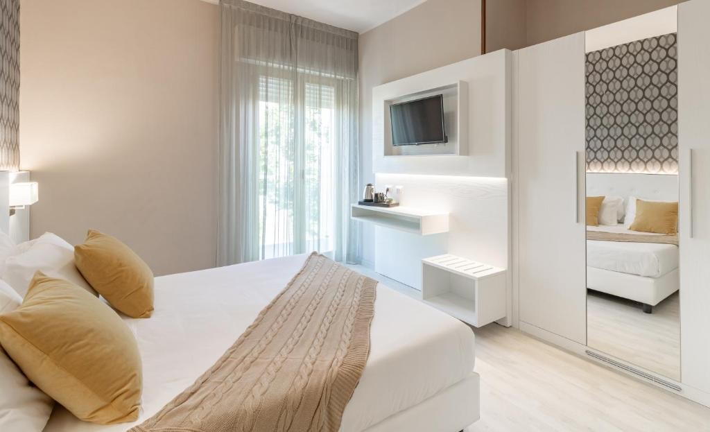 HOTEL BIANCAMANO - RIMINI