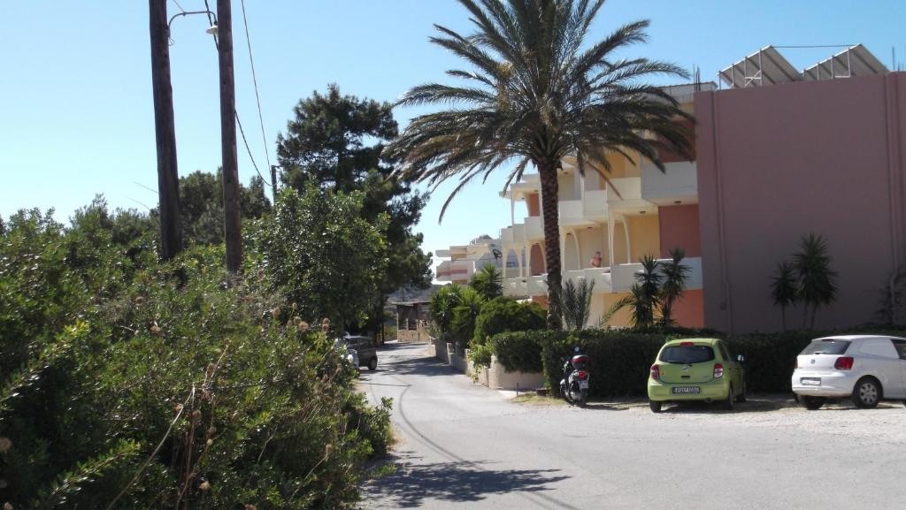 PANORAMA STUDIOS & APARTMENTS