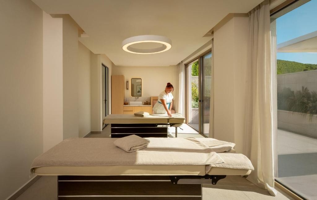 Mitsis Faliraki Beach Hotel & Spa - All Inclusive