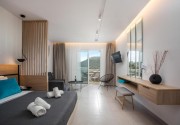 Zoes Hotel