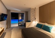 Zoes Hotel