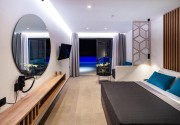 Zoes Hotel