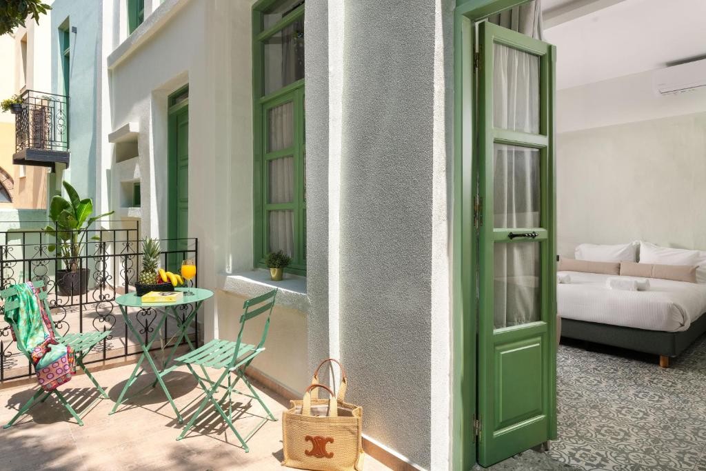 Acandia Hotel