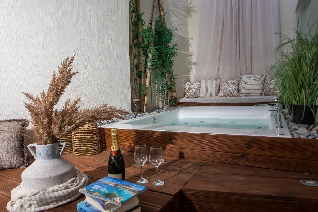 Atlantis Boutique Hotel