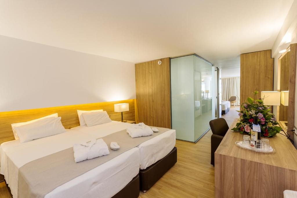 Calypso Palace Hotel
