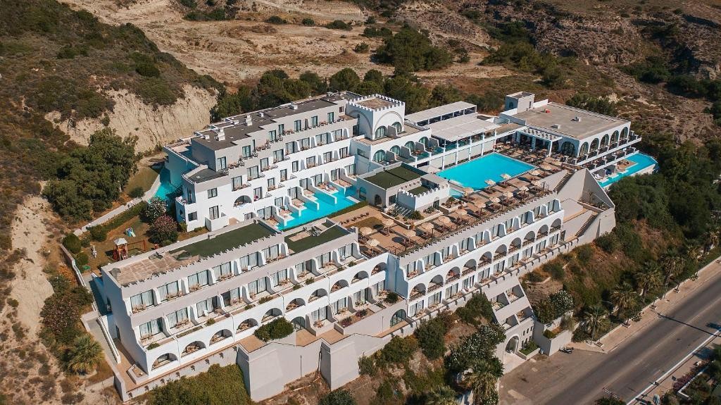 Calypso Palace Hotel