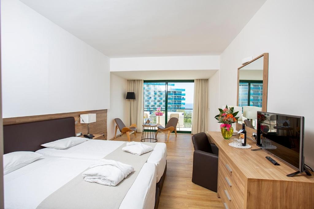 Calypso Palace Hotel